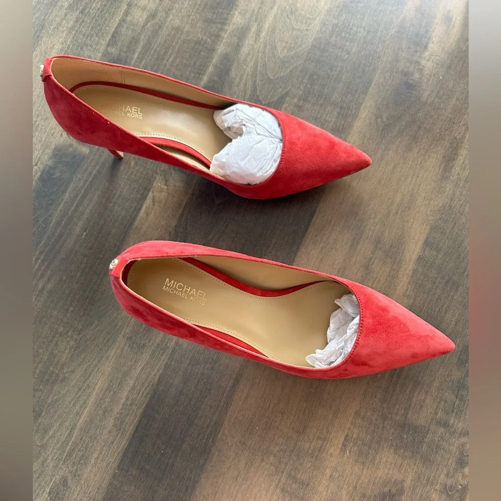 👠👠Michael Kors Red Suede Heels 👠 👠